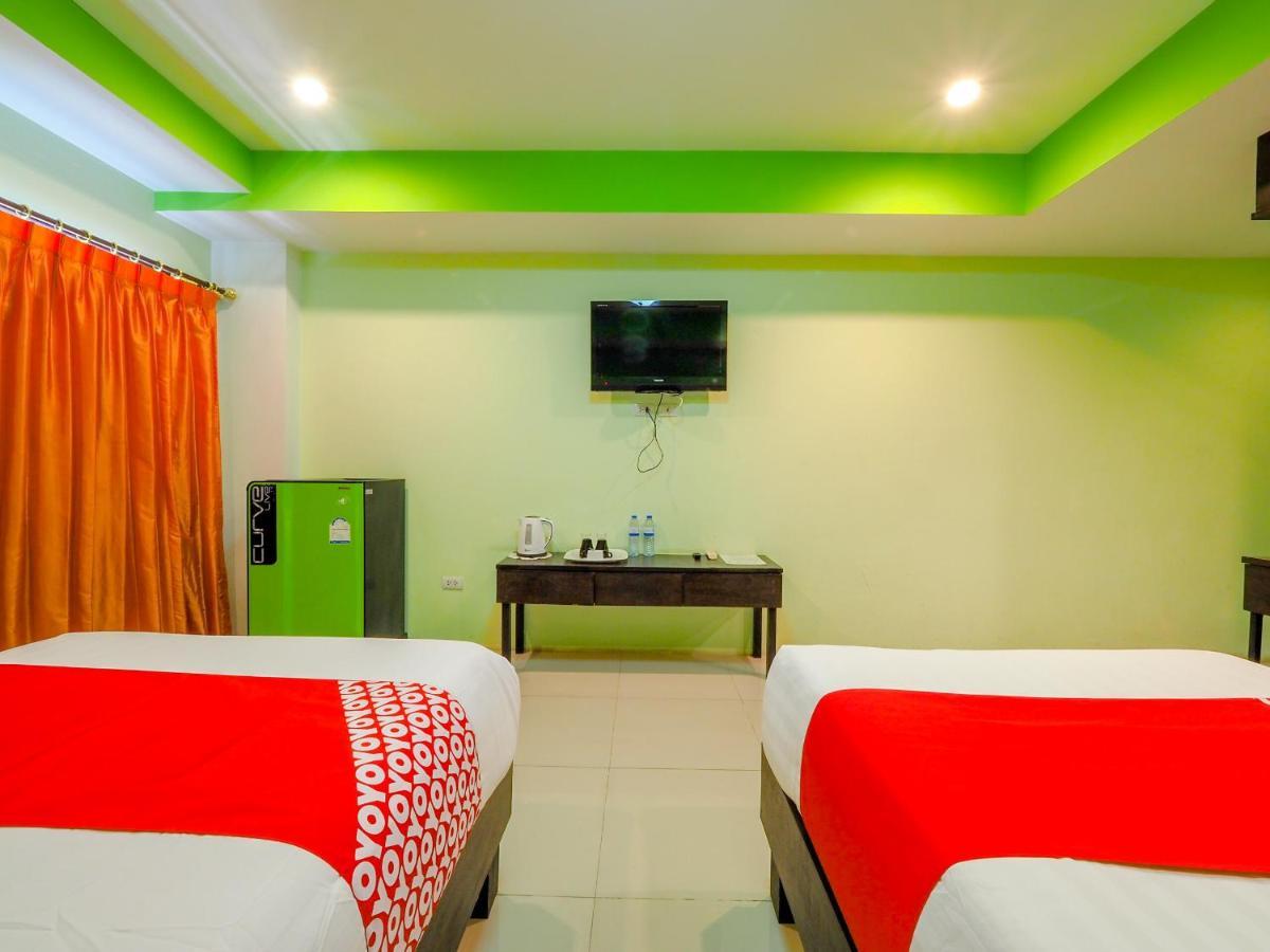 Oyo 75367 Ud Pattaya Hotel Bang Lamung Dış mekan fotoğraf