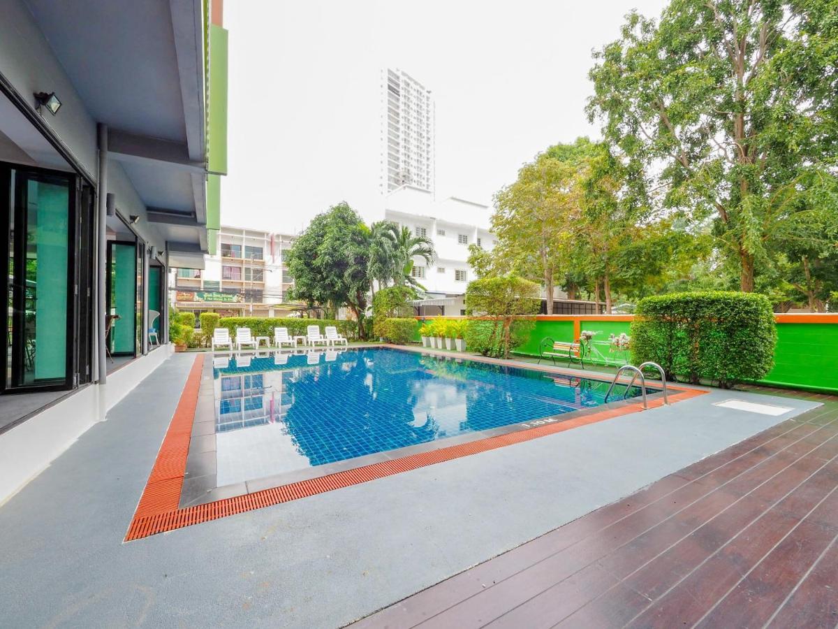 Oyo 75367 Ud Pattaya Hotel Bang Lamung Dış mekan fotoğraf
