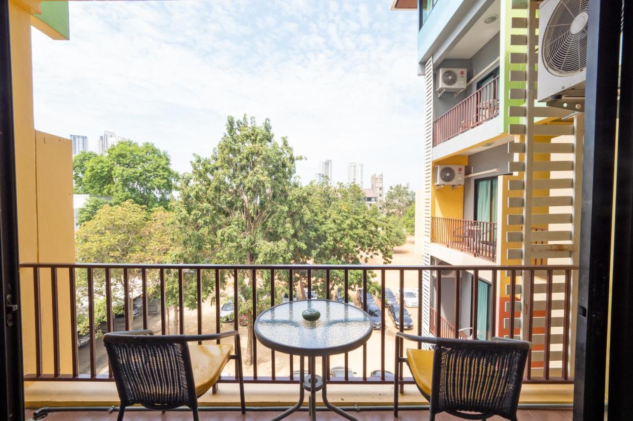 Oyo 75367 Ud Pattaya Hotel Bang Lamung Dış mekan fotoğraf