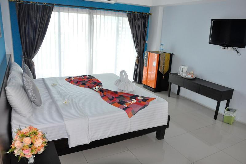 Oyo 75367 Ud Pattaya Hotel Bang Lamung Dış mekan fotoğraf