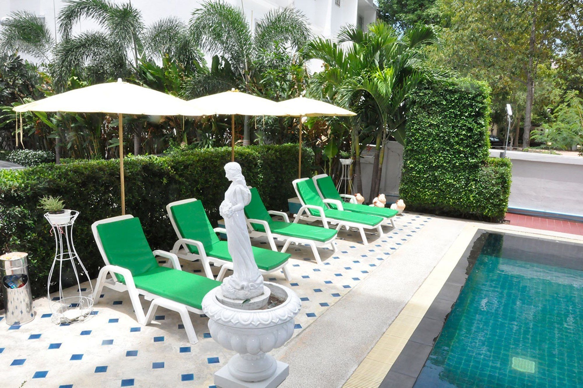 Oyo 75367 Ud Pattaya Hotel Bang Lamung Dış mekan fotoğraf