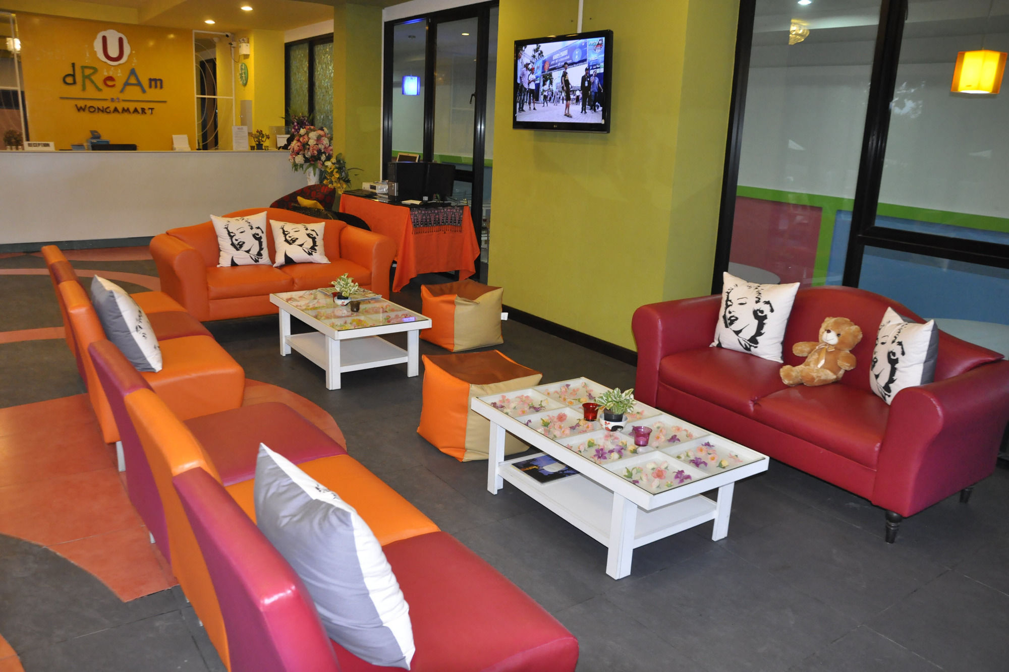 Oyo 75367 Ud Pattaya Hotel Bang Lamung Dış mekan fotoğraf