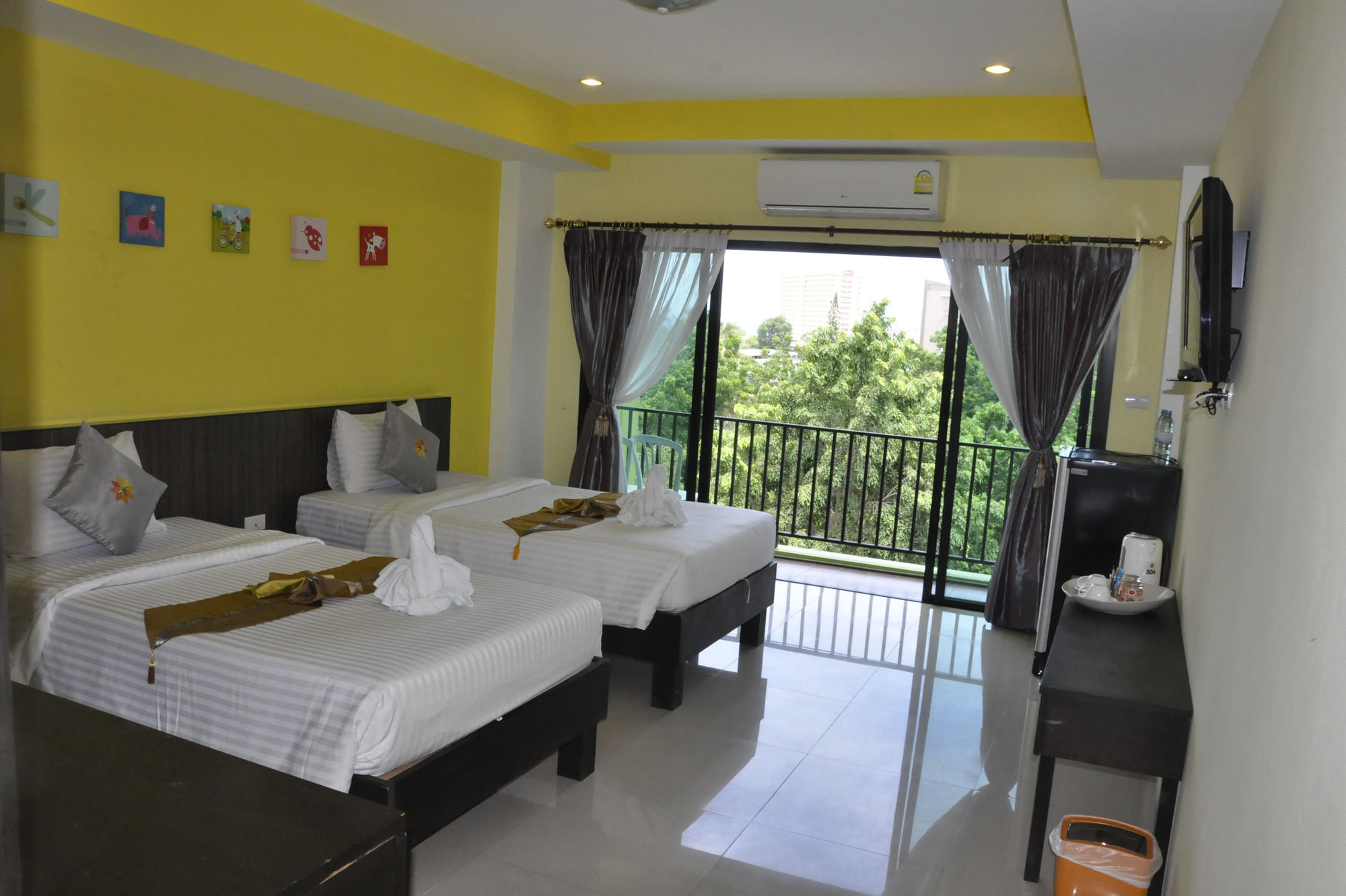 Oyo 75367 Ud Pattaya Hotel Bang Lamung Dış mekan fotoğraf